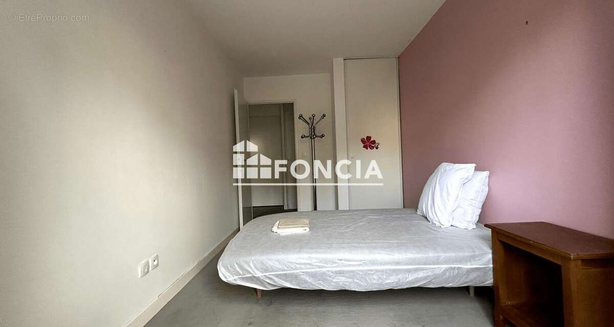 Appartement à SAINT-PIERRE-DU-PERRAY