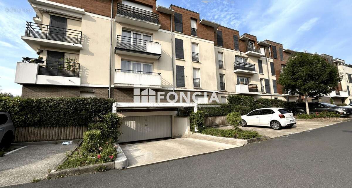 Appartement à SAINT-PIERRE-DU-PERRAY