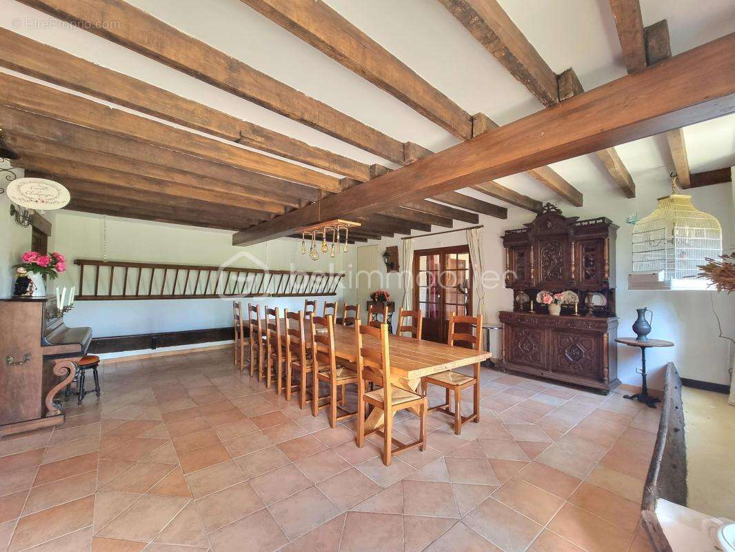 Maison à DONNEMARIE-DONTILLY