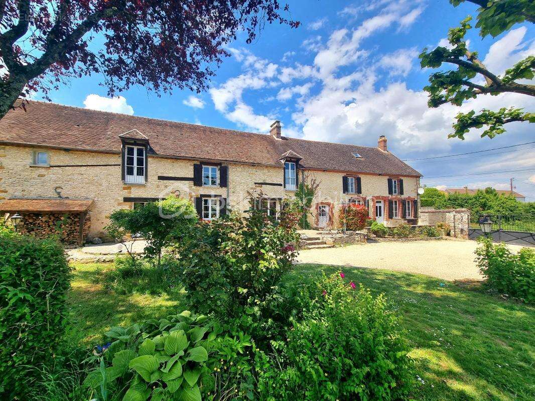 Maison à DONNEMARIE-DONTILLY