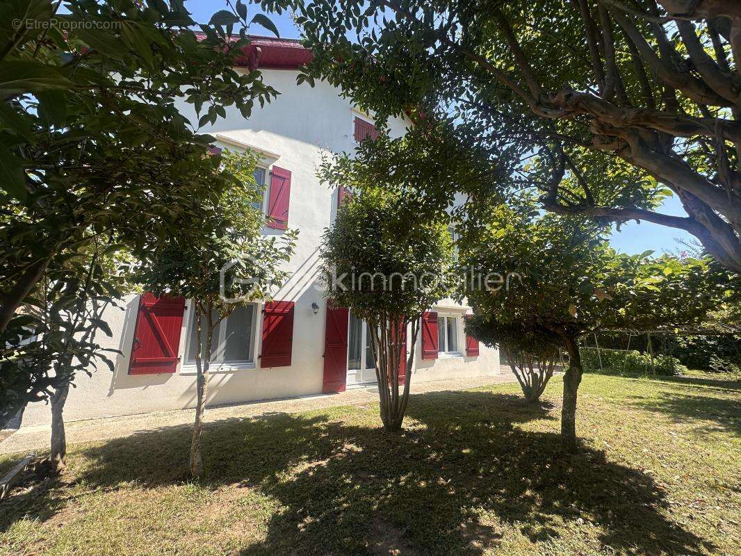 Maison à RIVIERE-SAAS-ET-GOURBY