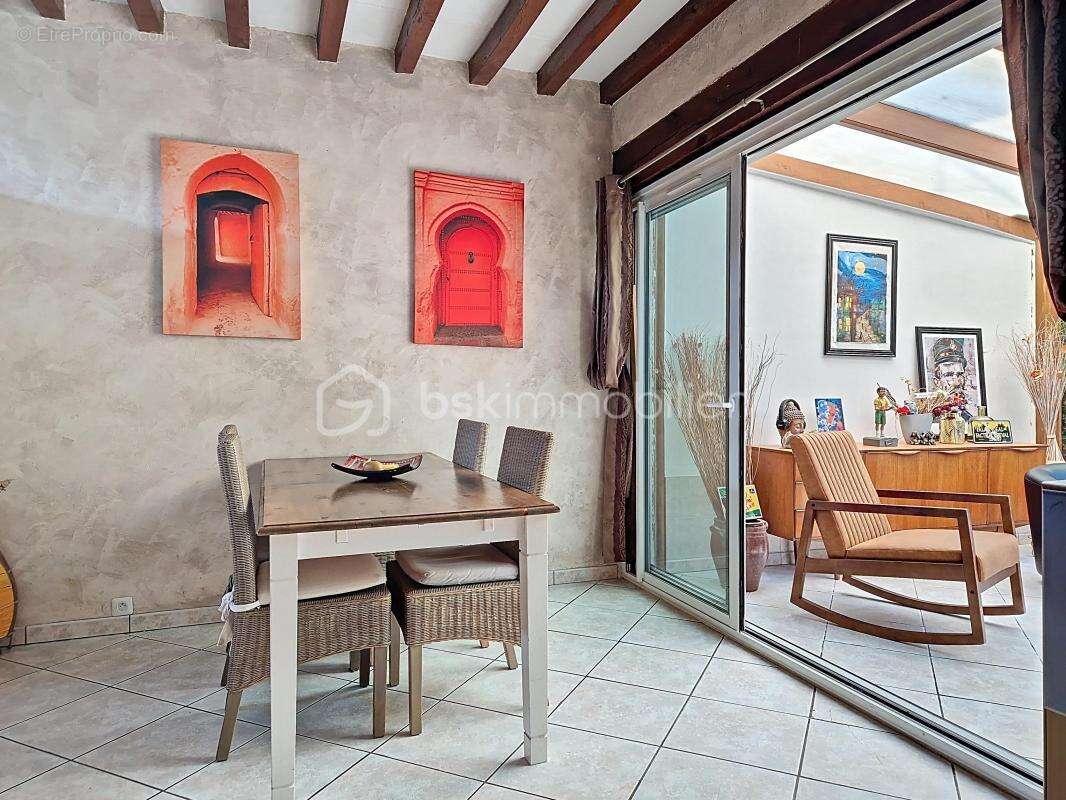 Maison à OZOIR-LA-FERRIERE