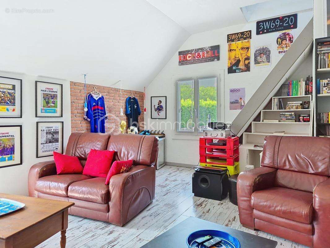 Maison à OZOIR-LA-FERRIERE