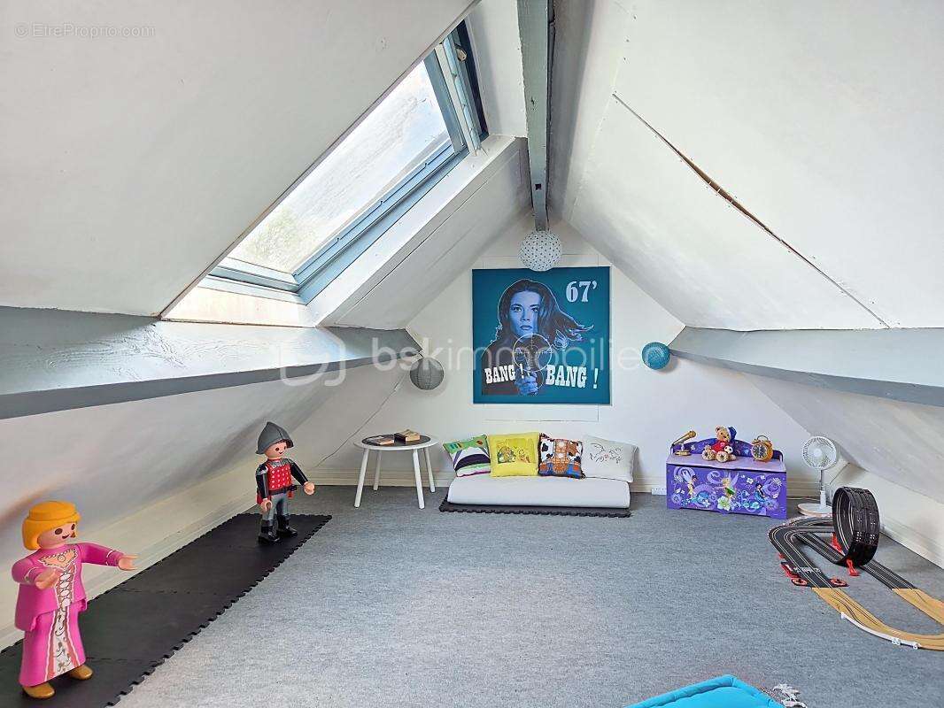 Maison à OZOIR-LA-FERRIERE