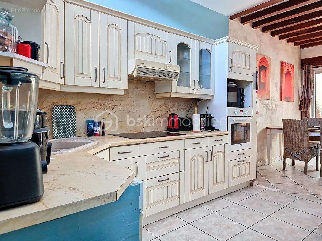 Maison à OZOIR-LA-FERRIERE