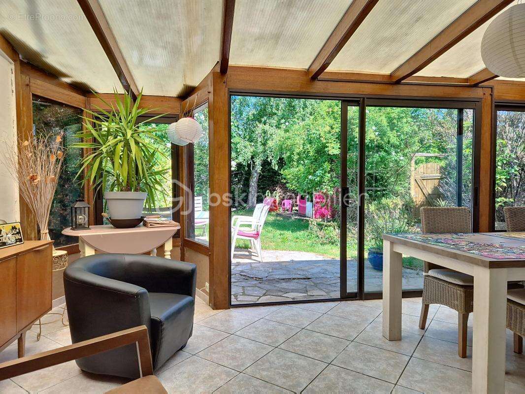 Maison à OZOIR-LA-FERRIERE