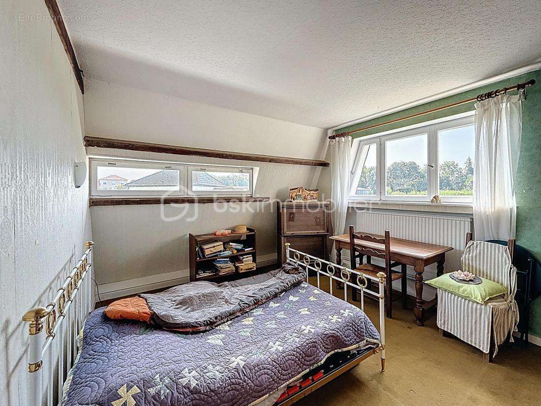 Maison à COURCELLES-CHAUSSY