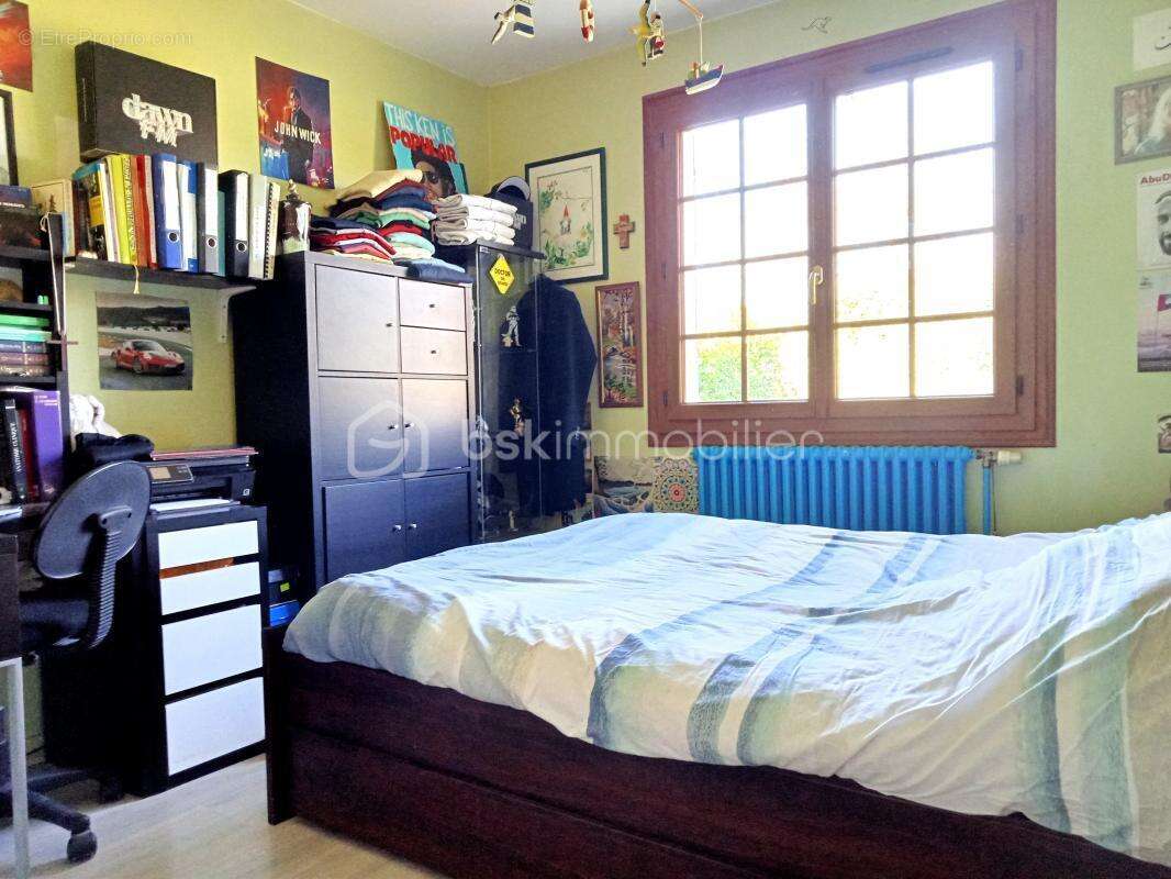 Maison à SAINTE-EANNE