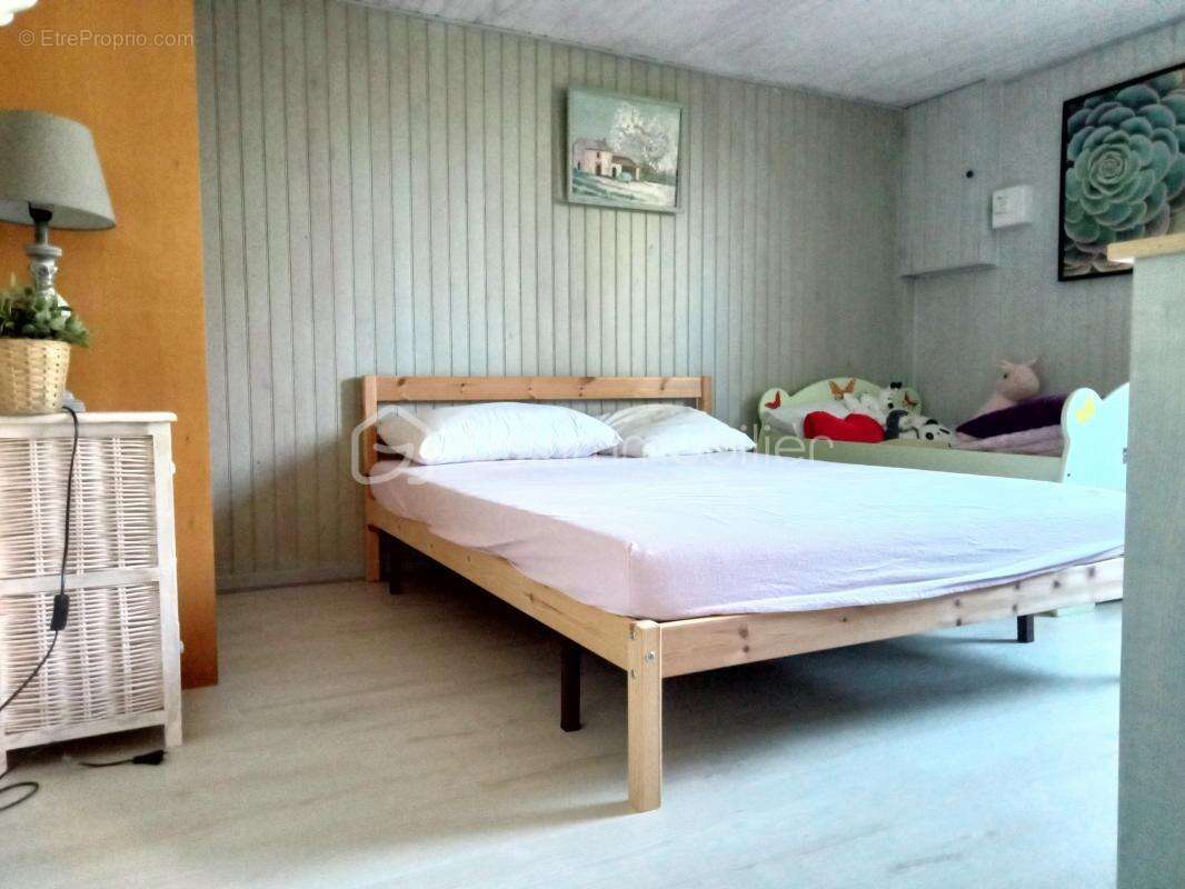 Maison à SAINTE-EANNE