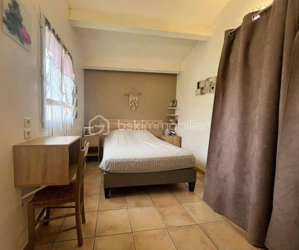 Maison à PELISSANNE