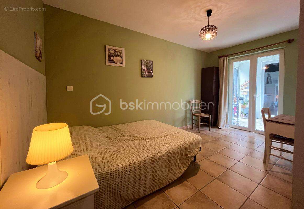 Maison à PELISSANNE