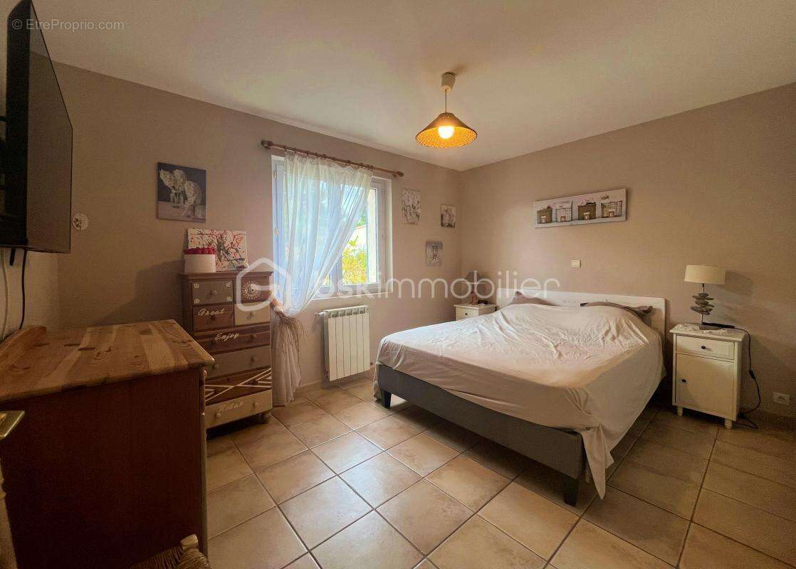 Maison à PELISSANNE