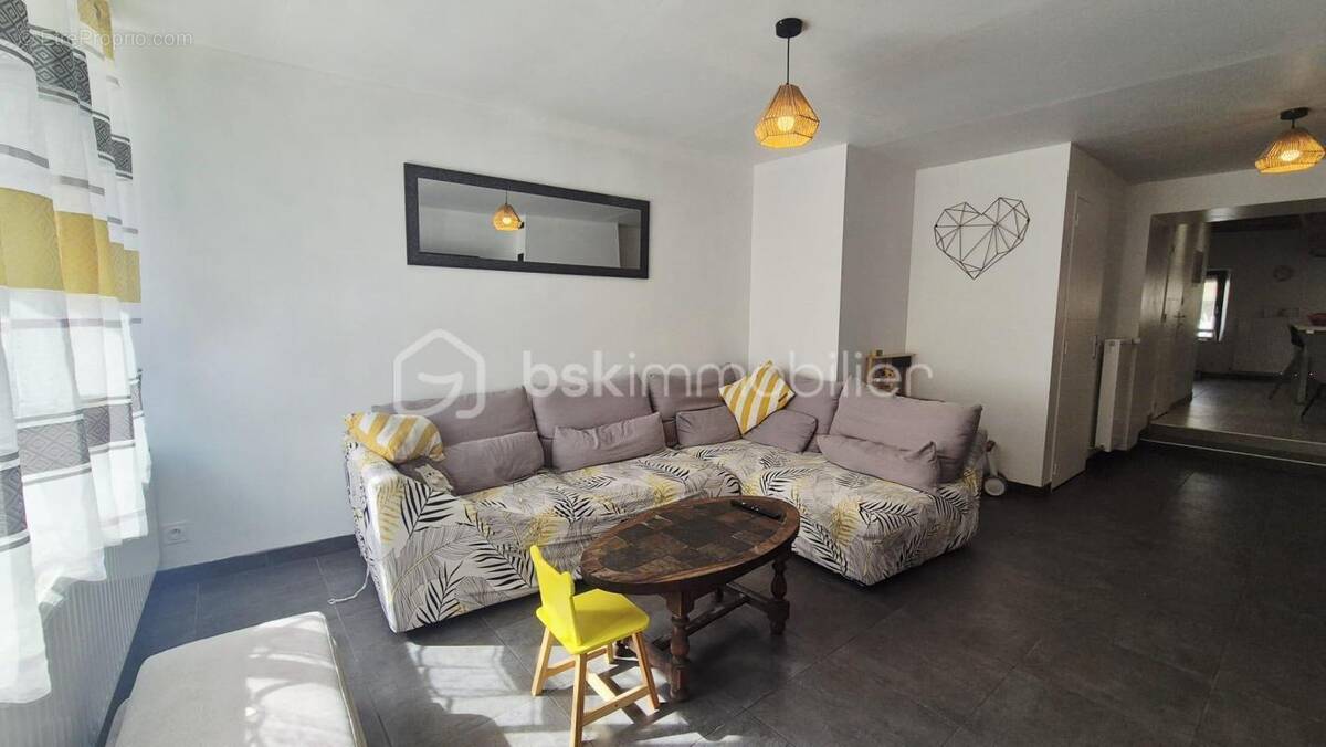 Maison à PONTAUBAULT