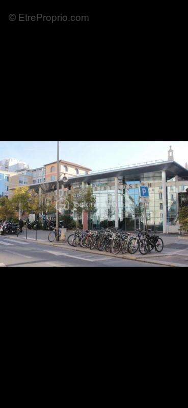 Commerce à PARIS-14E