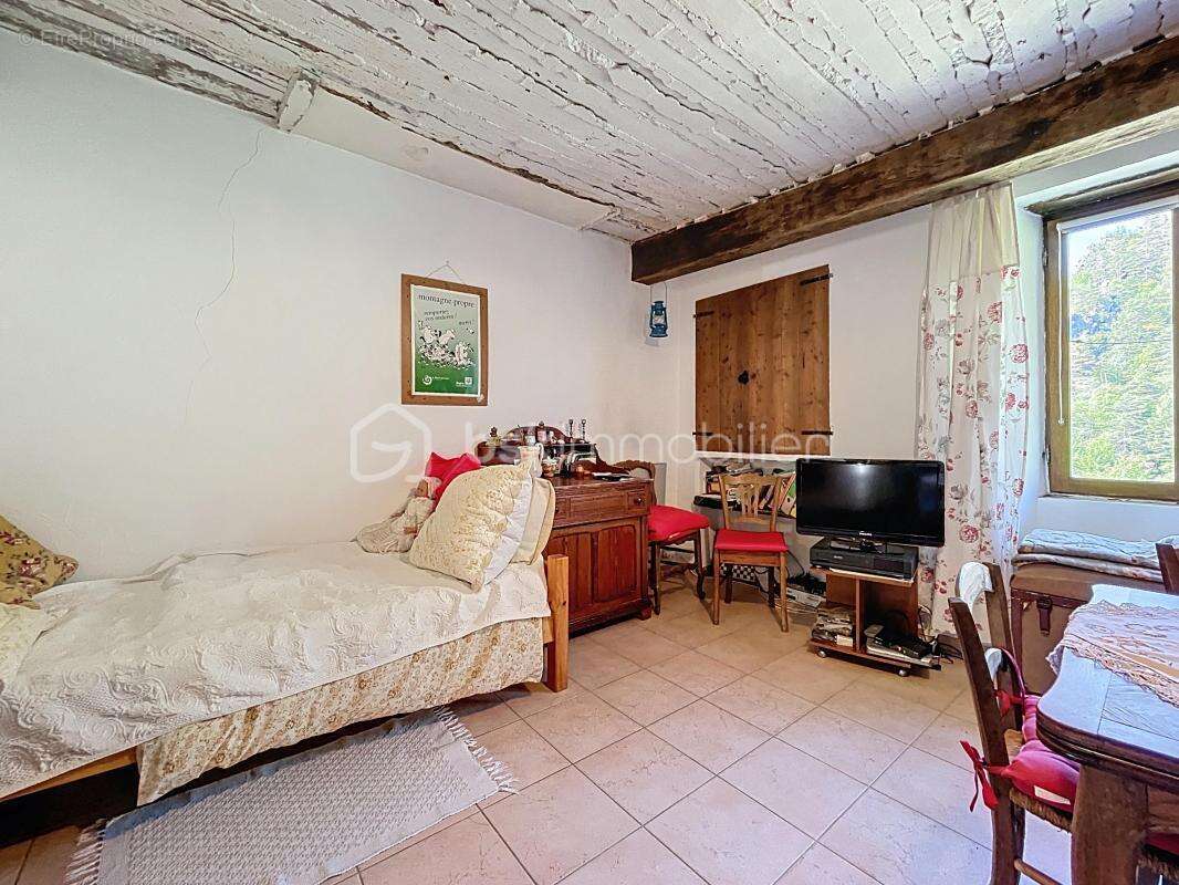 Appartement à PEONE