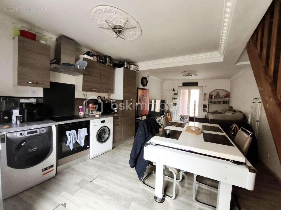 Maison à SAINT-GILLES