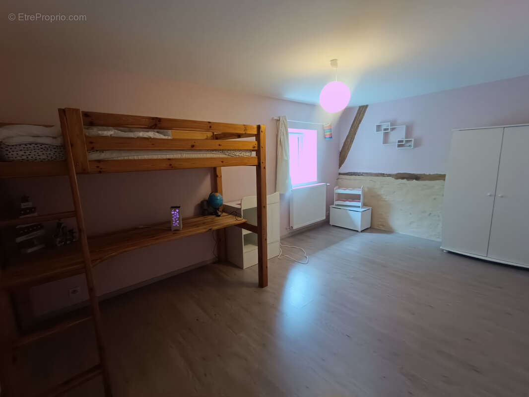 Maison à ENTRAINS-SUR-NOHAIN