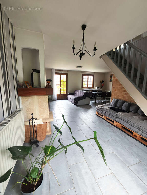 Maison à LE MEE-SUR-SEINE