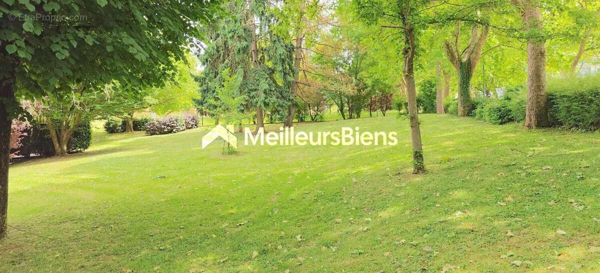 Appartement à BOUSSY-SAINT-ANTOINE