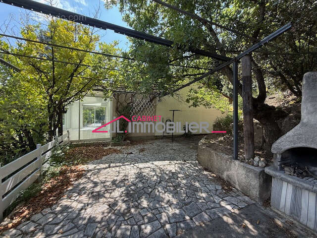 Maison à SAINT-PERAY