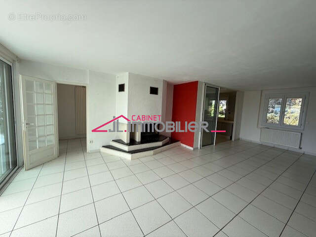 Maison à SAINT-PERAY