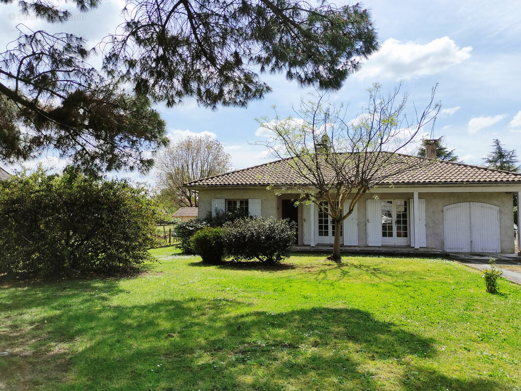 Maison à PORT-SAINTE-FOY-ET-PONCHAPT