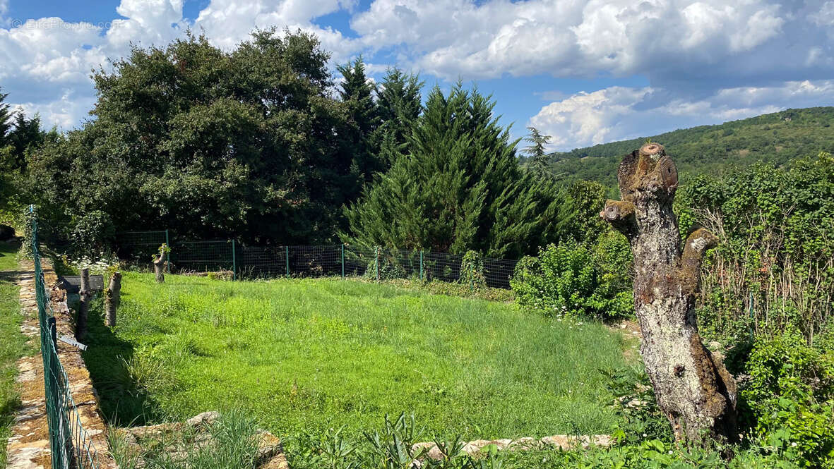 Terrain à CHATILLON