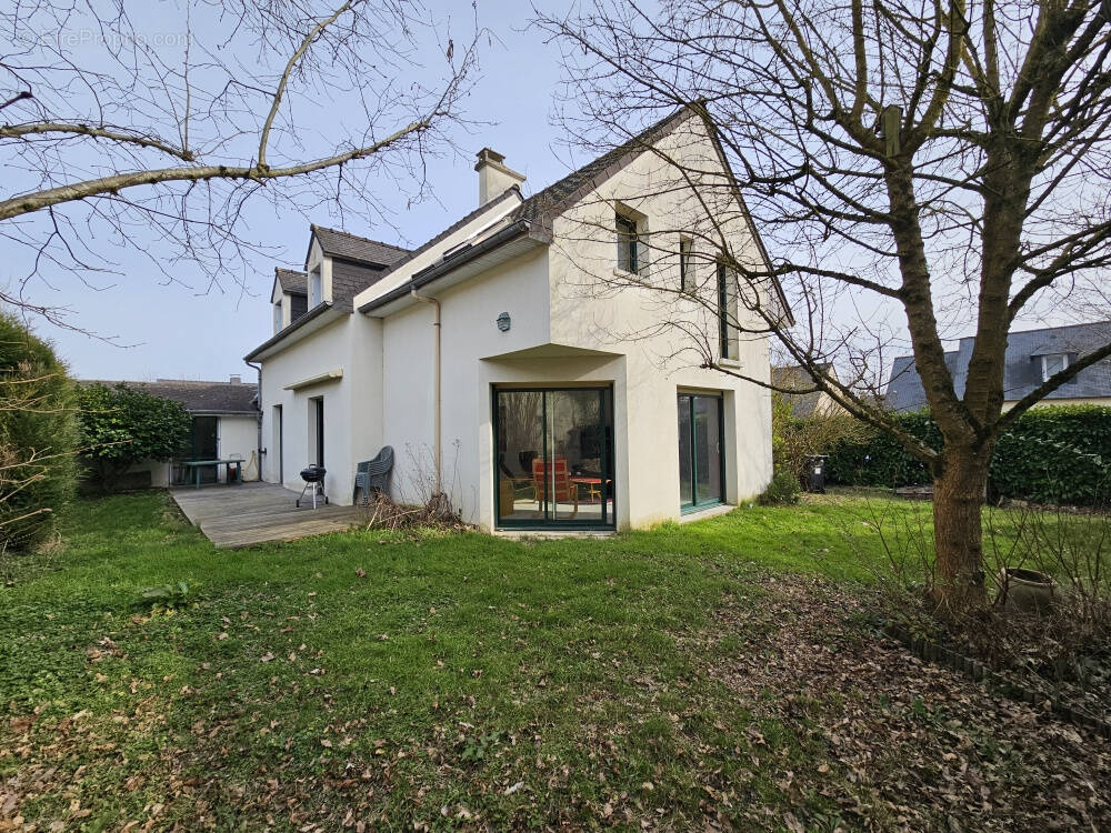 Maison à VERN-SUR-SEICHE