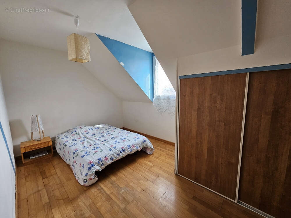 Maison à VERN-SUR-SEICHE