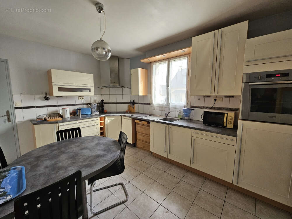 Maison à VERN-SUR-SEICHE