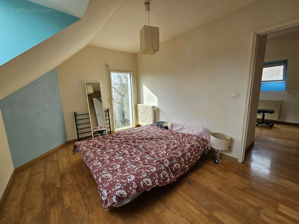 Maison à VERN-SUR-SEICHE