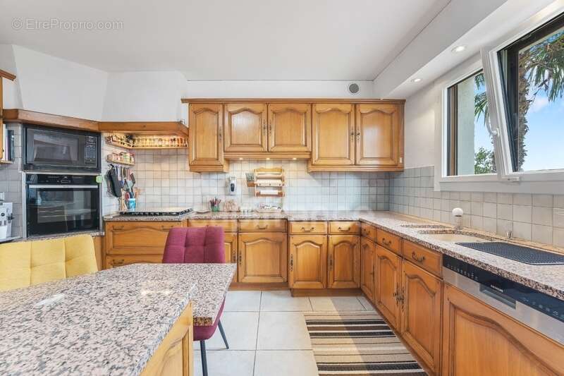 Maison à DIVONNE-LES-BAINS