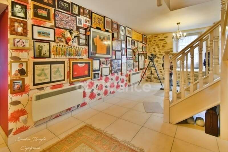 Maison à SAINTE-GEMMES-LE-ROBERT