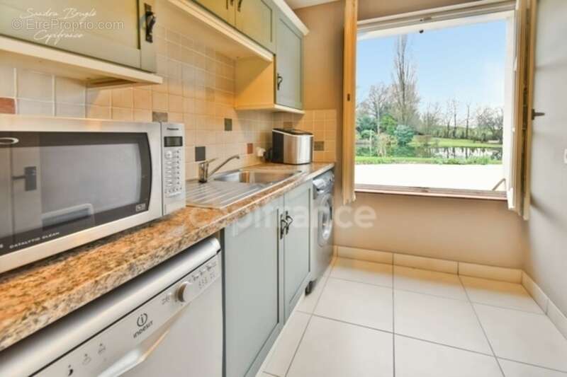 Maison à SAINTE-GEMMES-LE-ROBERT