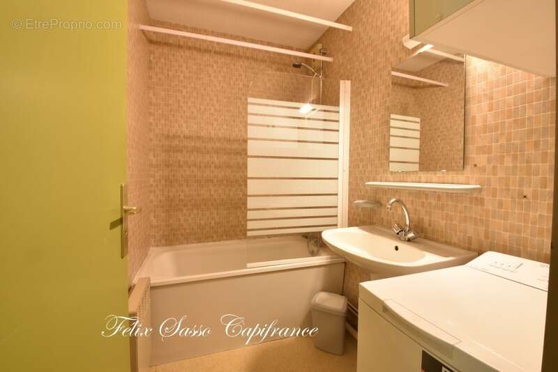 Appartement à ESQUIEZE-SERE