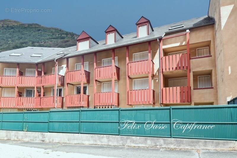 Appartement à ESQUIEZE-SERE