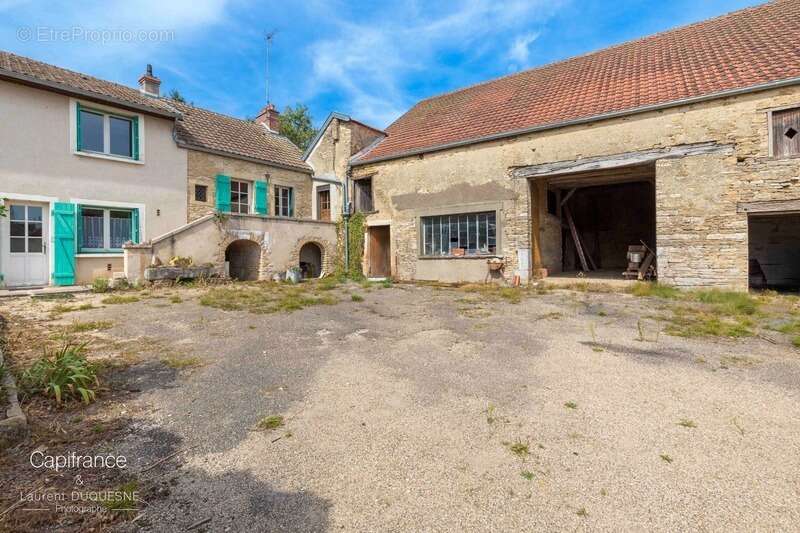Maison à MESSIGNY-ET-VANTOUX