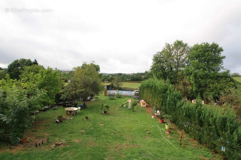 Maison à ISSY-L&#039;EVEQUE