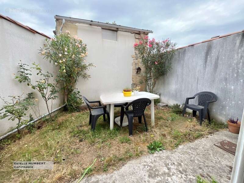 Maison à CIRE-D'AUNIS