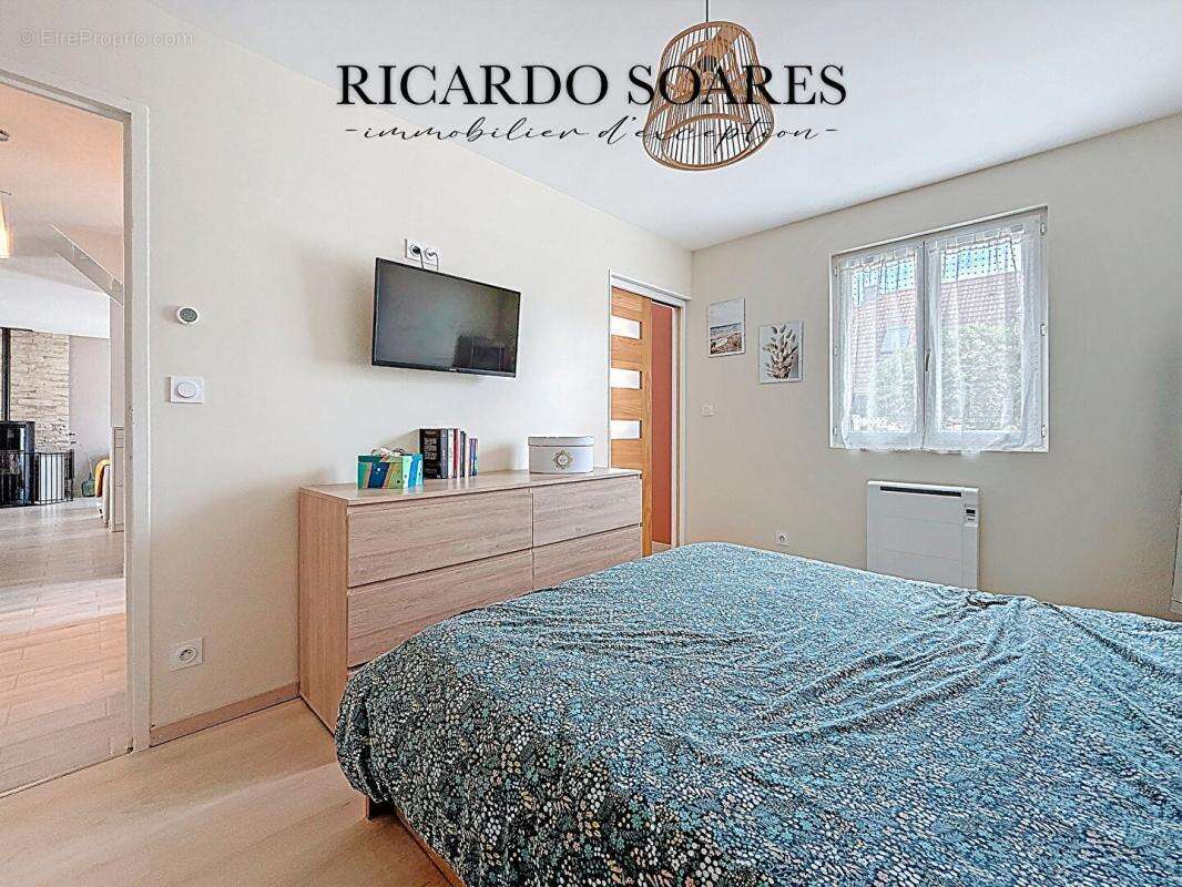 Maison à PONT-SAINTE-MAXENCE