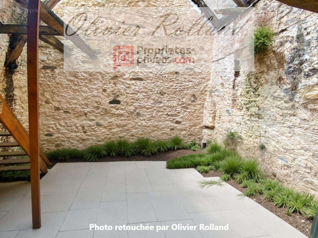 Maison à BEAULIEU-SUR-LAYON