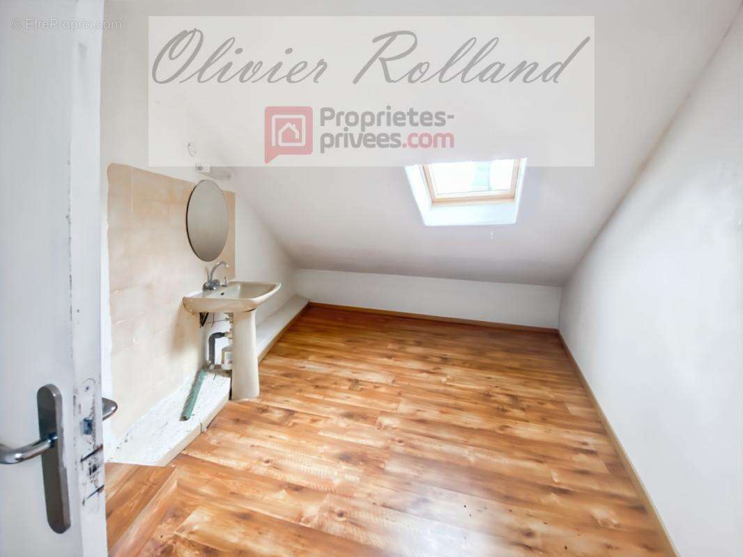 Maison à BEAULIEU-SUR-LAYON