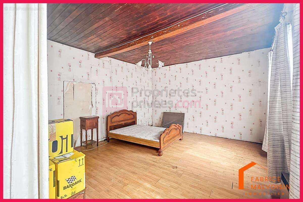 Maison à BEAURAINVILLE