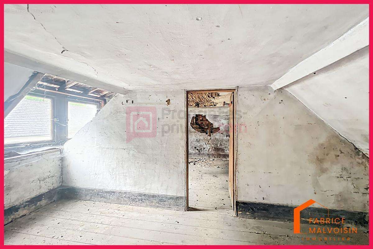 Maison à BEAURAINVILLE