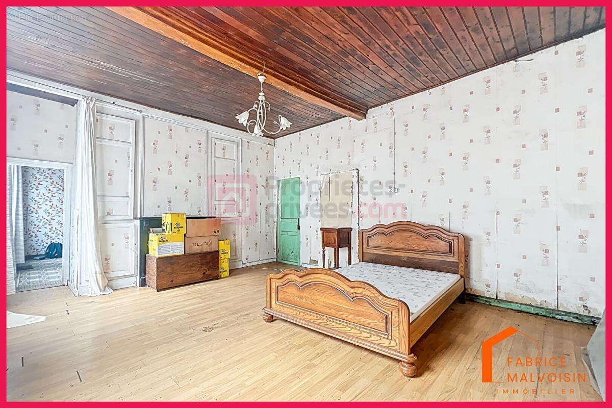 Maison à BEAURAINVILLE