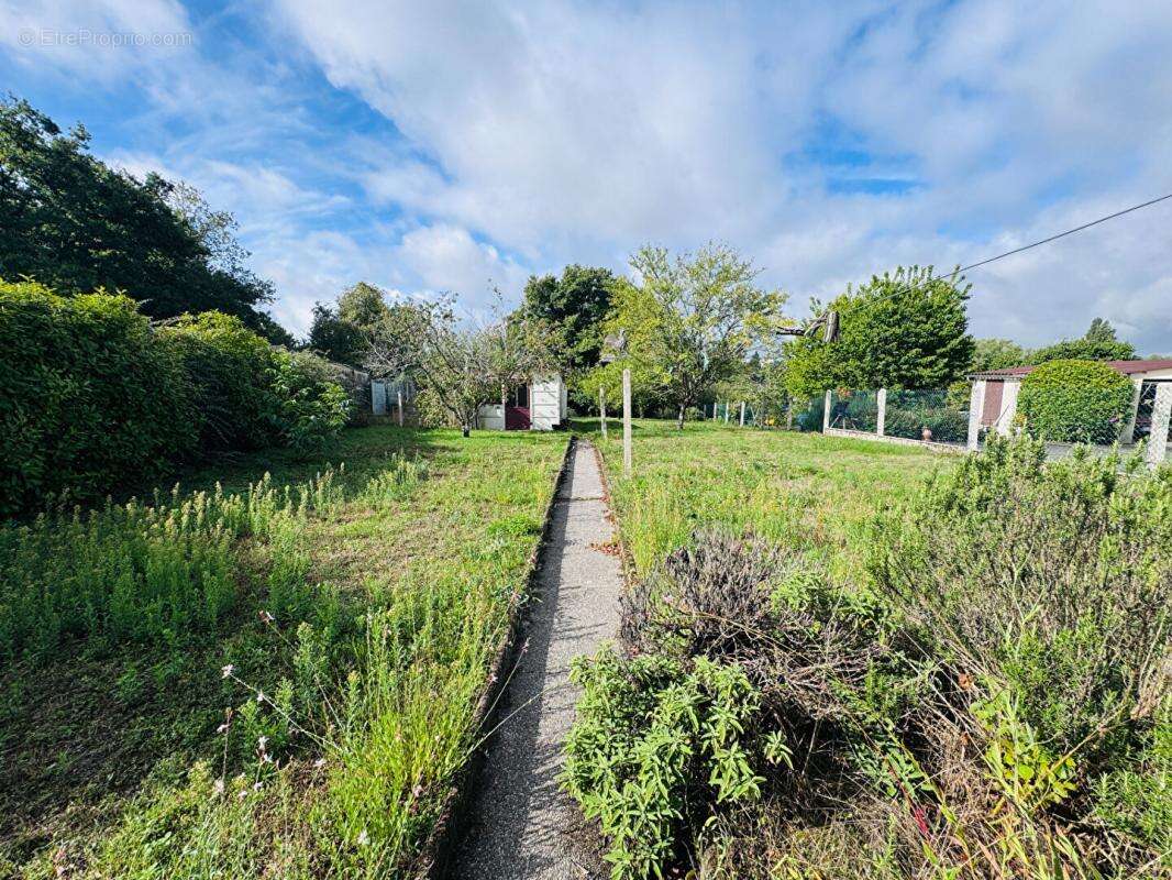 Maison à COULANGES-LES-NEVERS