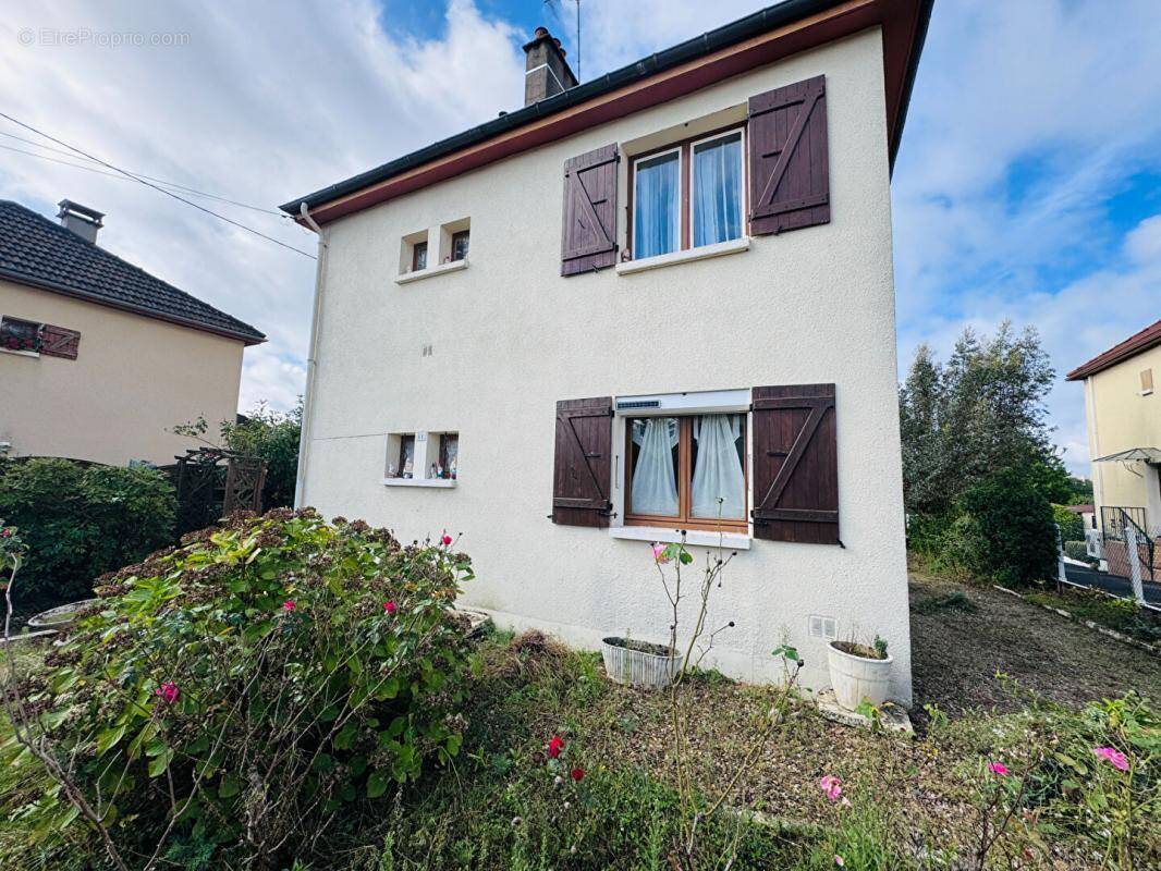 Maison à COULANGES-LES-NEVERS