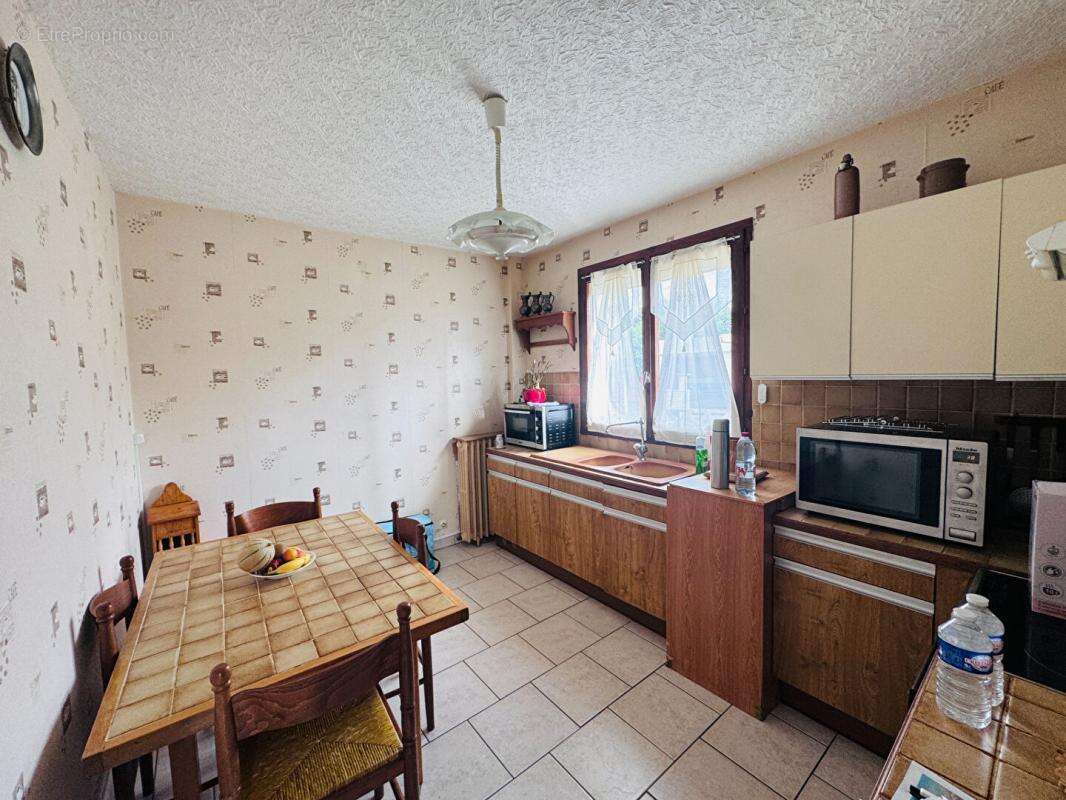 Maison à COULANGES-LES-NEVERS