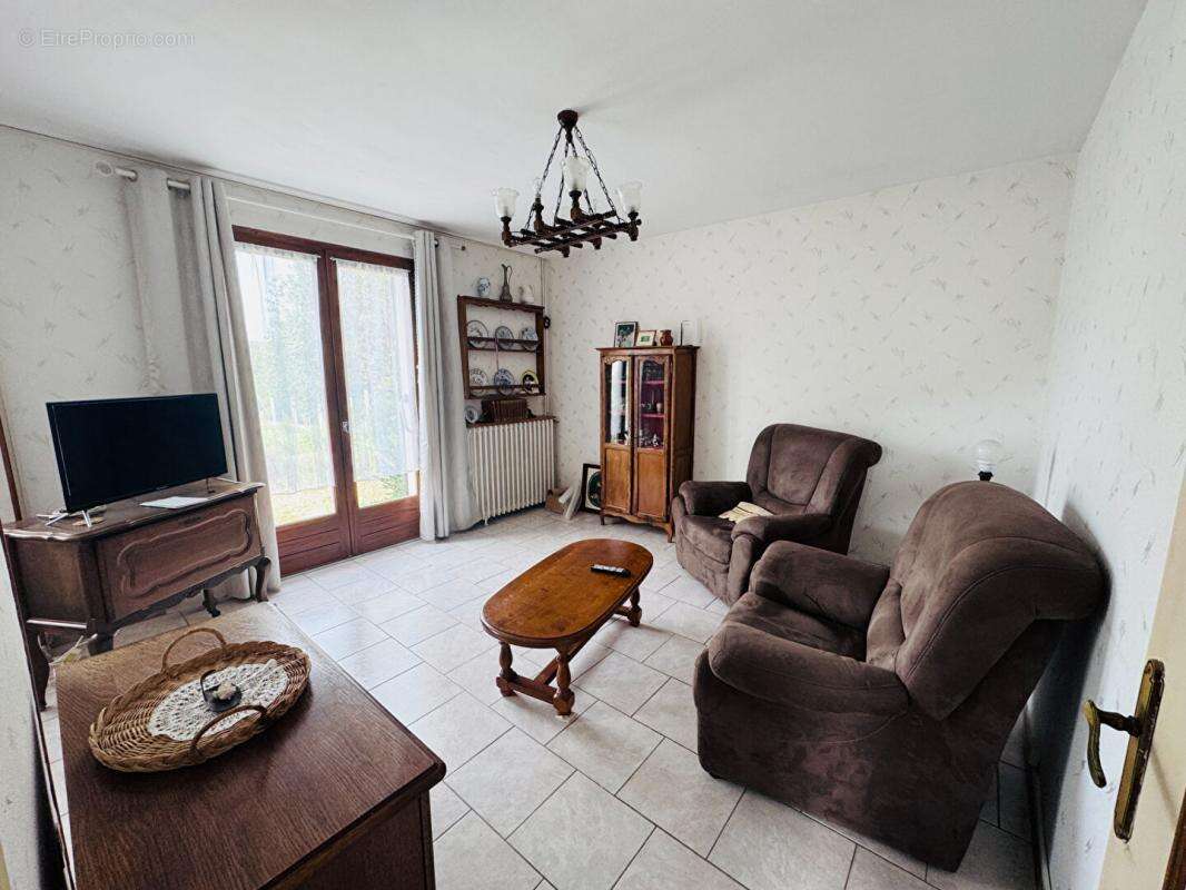 Maison à COULANGES-LES-NEVERS