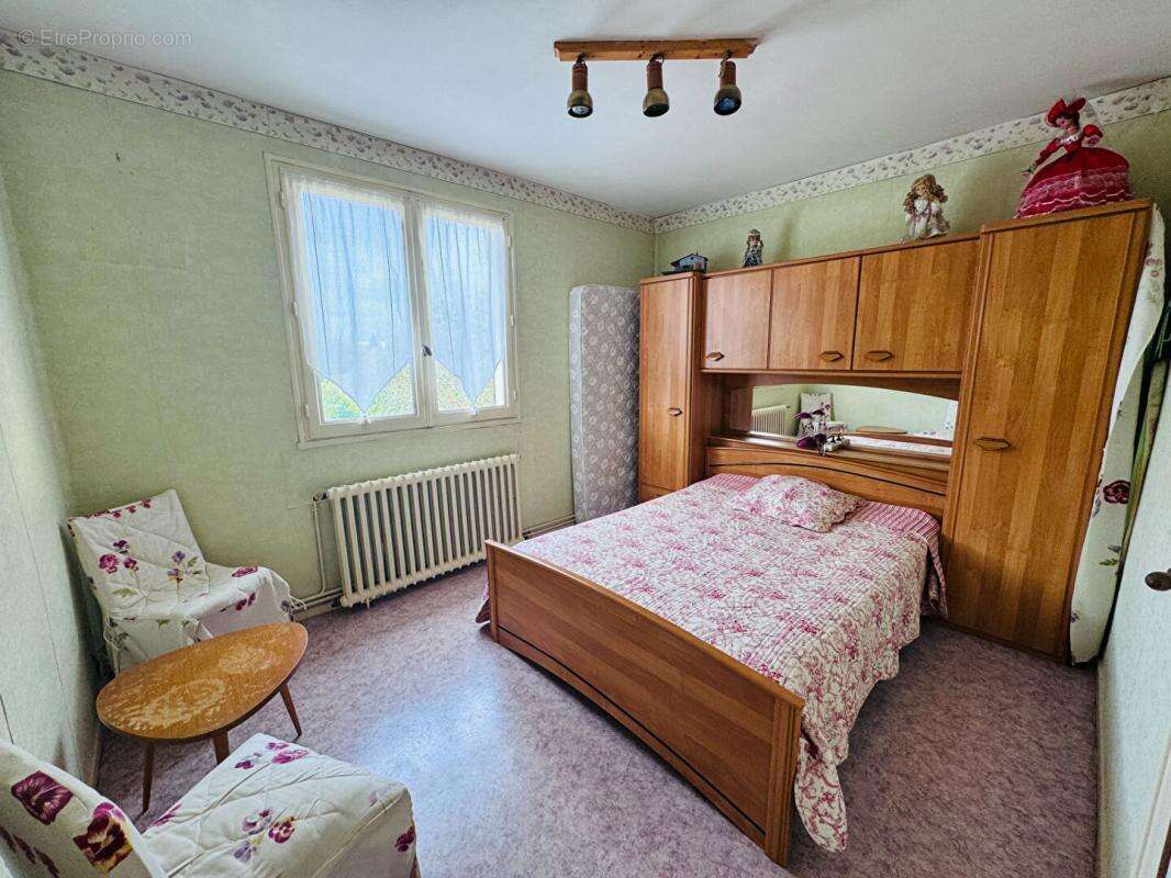 Maison à COULANGES-LES-NEVERS